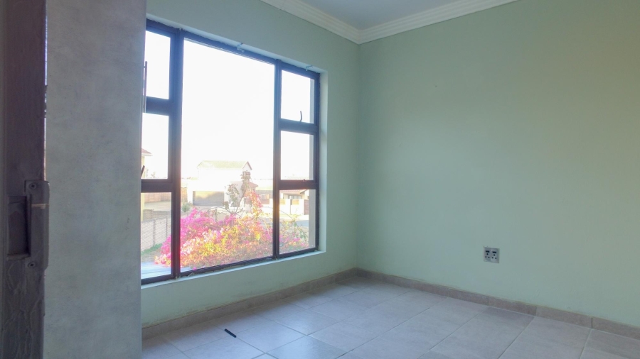 5 Bedroom Property for Sale in Waterkloof East North West